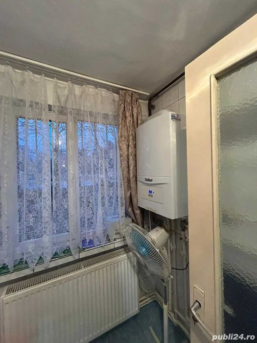 Apartament cu 3 camere ( spatiu comercial) CET ANDA