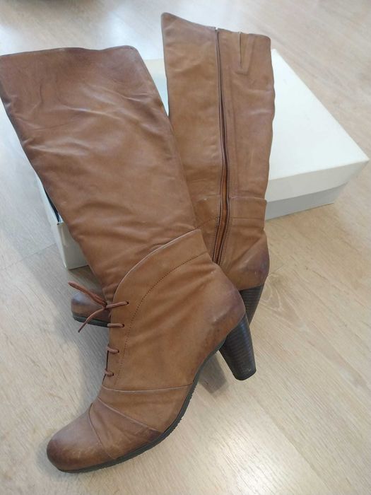 cizme piele (int, ext)- model vintage, toc 7cm, nr 40, 80lei negoc.
