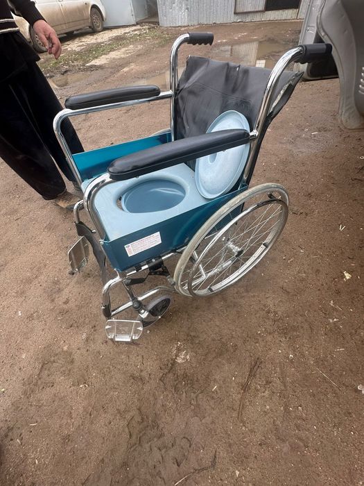Продаётся инвалидная коляска для неходячих больных