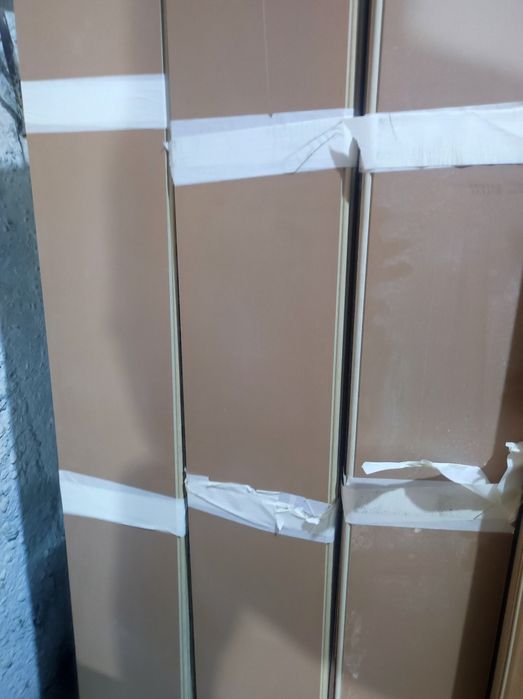 Продам ламинат б/у