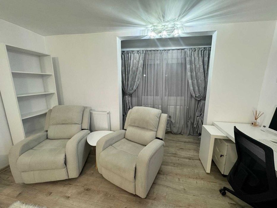 Inchiriez apartament cu o camera, centru