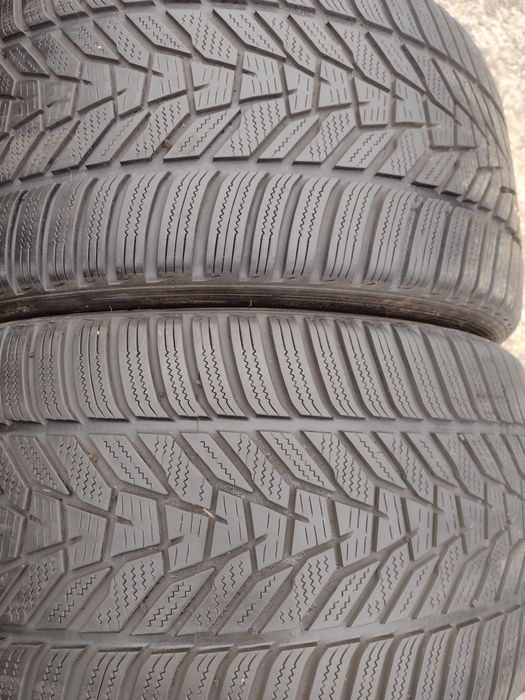 Перфектни 2бр 275/35/19 Hankook evo3 dot1922