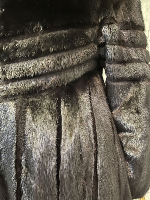 Продам срочно норковую шубу!