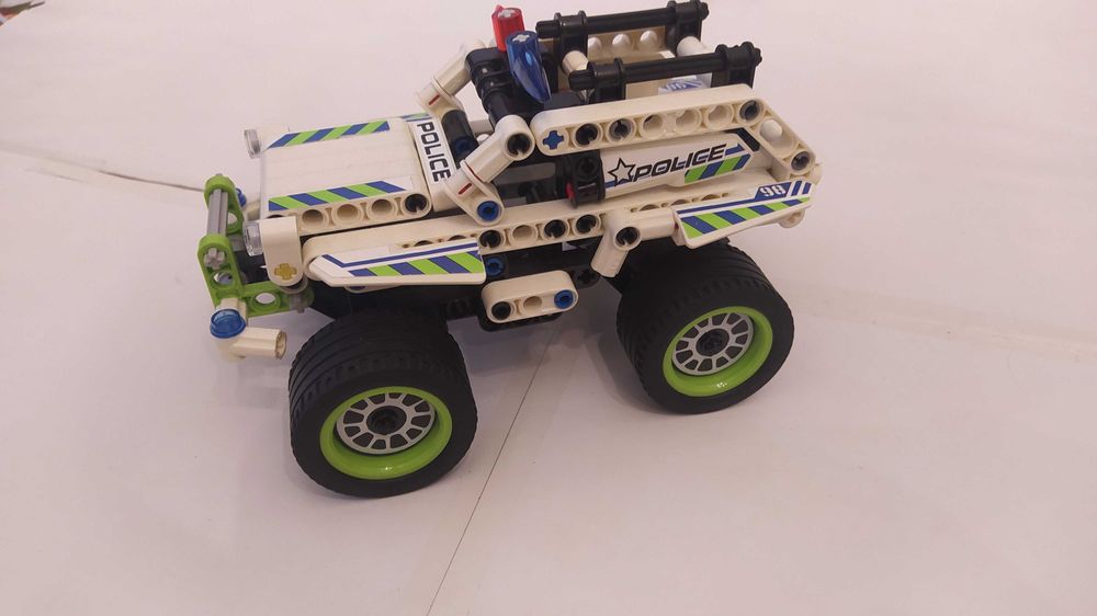 Полицейский патруль 42047