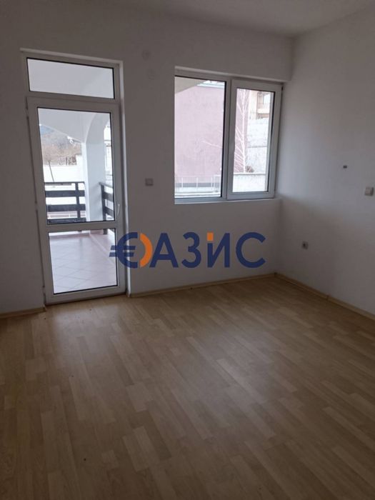 Продава се Двустаен апартамент в Свети Влас - 97 кв.м за 610 €/кв.м - Снимка #6