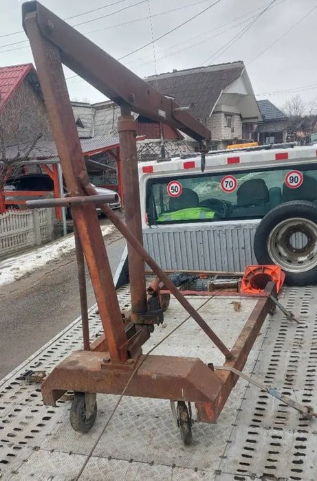 Girafa în stare perfectă de ridicare 1000kg