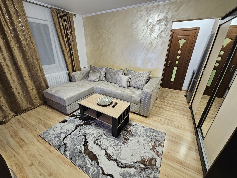 Inchiriez apartament 2 camere in zona Berceni 350 euro pe luna