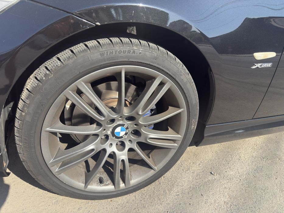 Vand sau schimb jante bmw r18 cu jante r17
