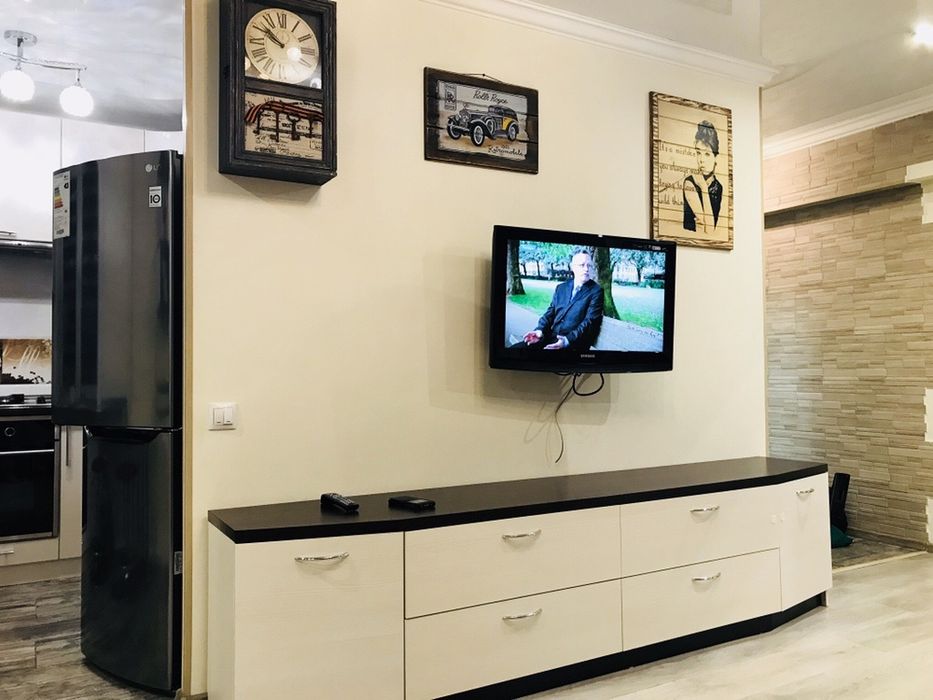 Аренда студии на Абдирова кондиционер, смарт