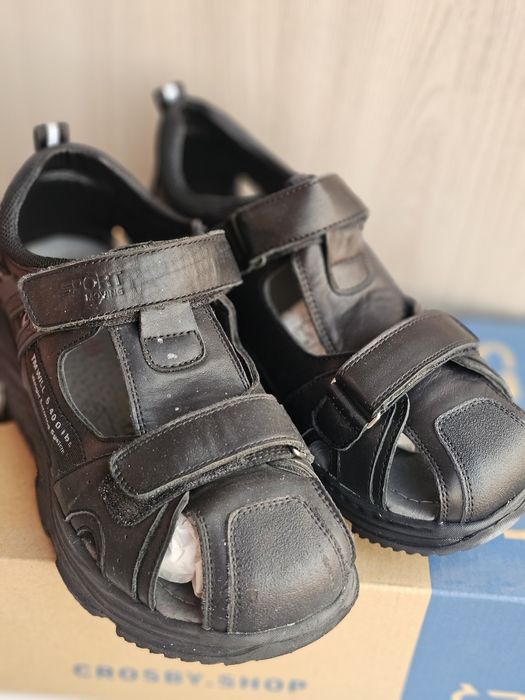 Сандалии на мальчика 38-1 размер