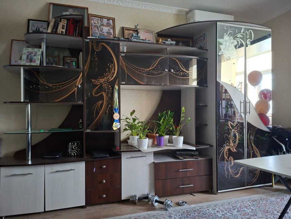 горка для гостиной