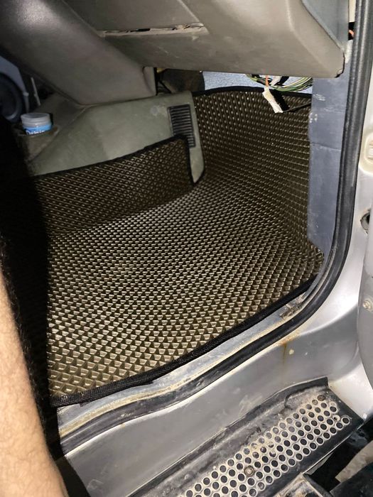 Ева поликтер ар машинага