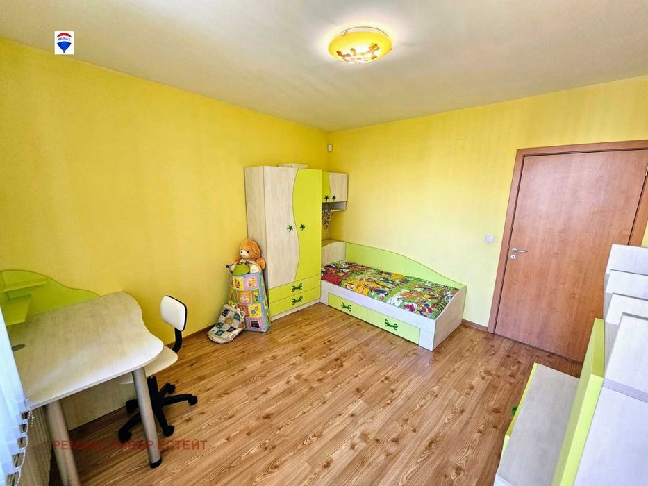 Дава се под наем Тристаен апартамент в Русе, Широк център - 125 кв.м за 408 € - Снимка #8