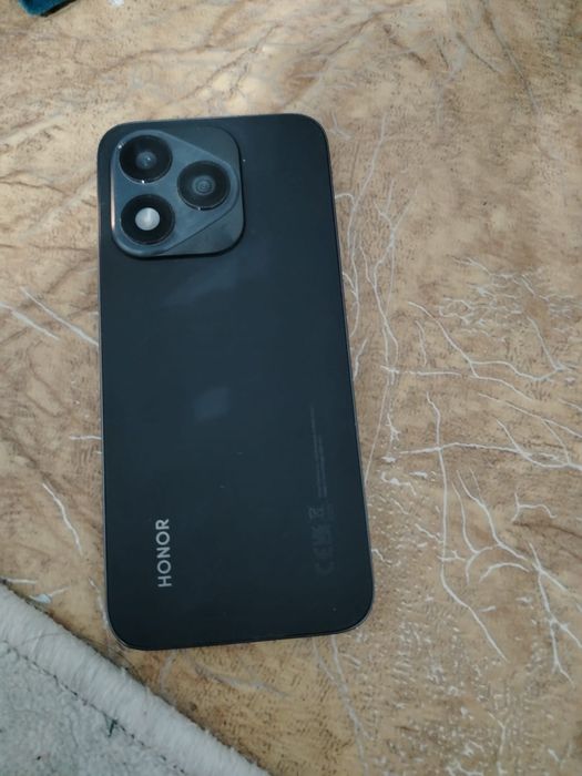 Продаю Хонор 400lite 256гб