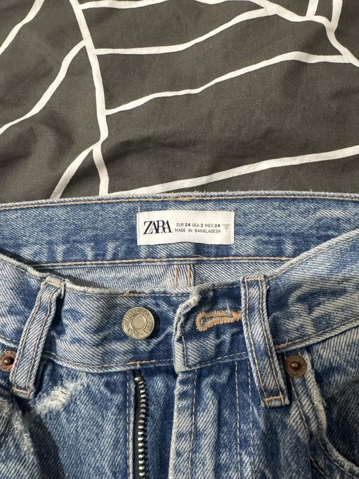 Лимитирани дънки Zara
