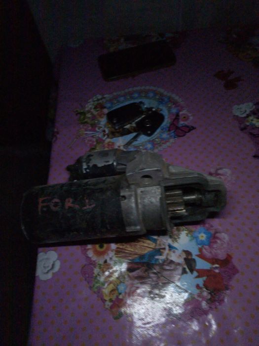 Vînd electromotor Ford tranzit 2.2