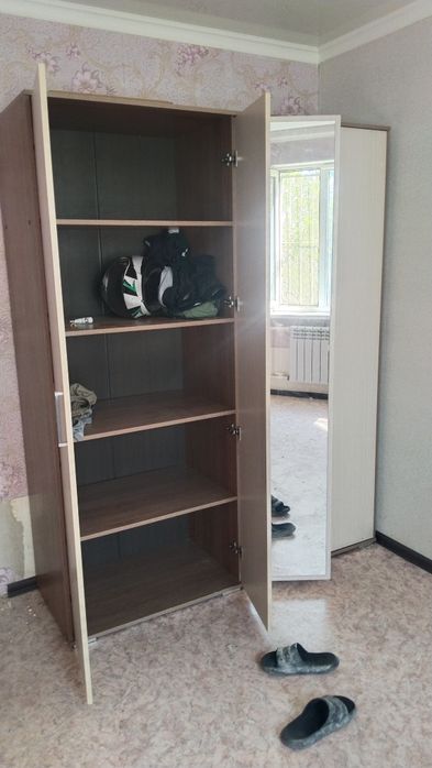 Продам б/у шкаф двери
