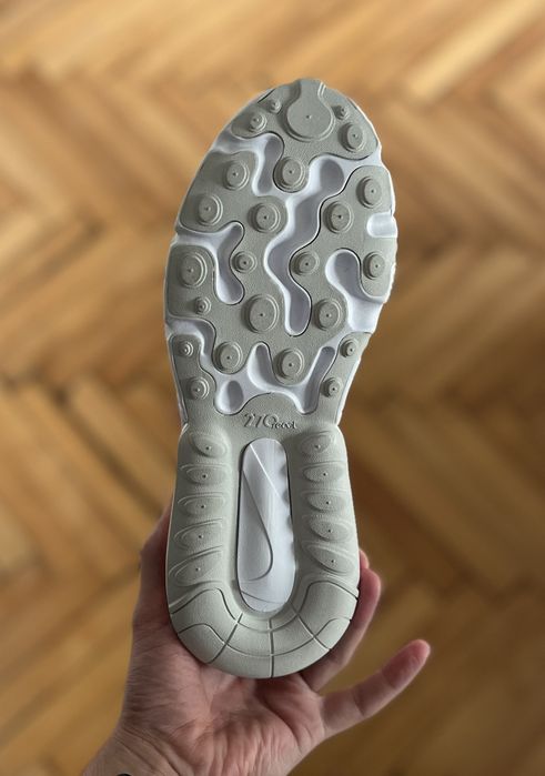 Nike Air Max 270 React