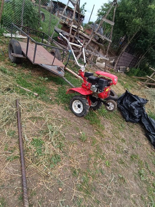 Vind motocultor în stare buna