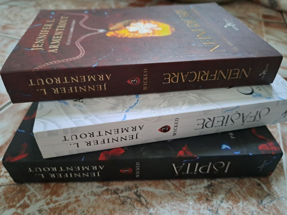 Seria de cărți fantasy Wicked