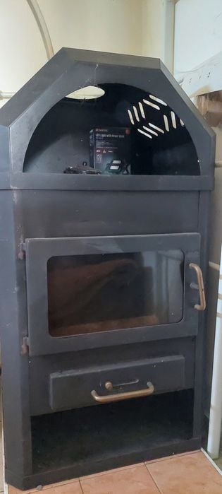 Продавам камина  с водна риза