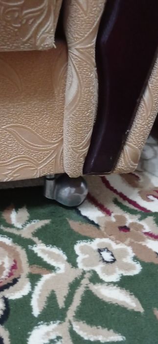 Продам диван книжка