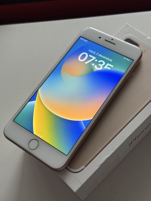 iPhone 8 Plus 64 gb, Gold, impecabi, baterie 97%
