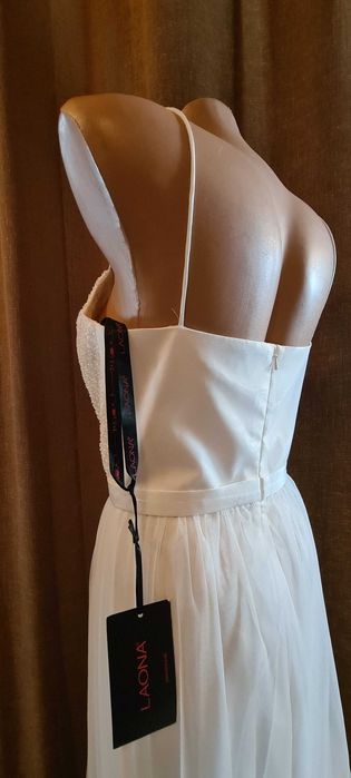 Rochie alba de mireasa ori de ocazie