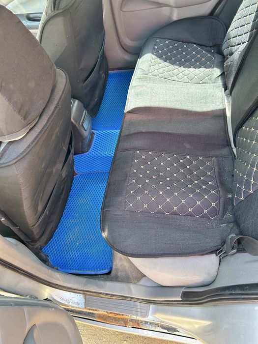 МашинаNissan almera