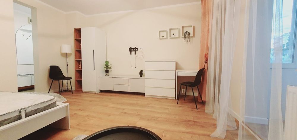 PF Inchiriez Apartament cu 1 camera Rond Vechi Nicolina