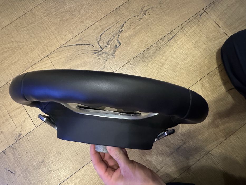 М Волан с пера за  BMW серия 5,6,7 G30, G11, G32 и други