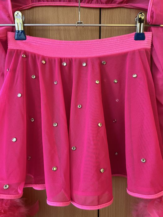 Costum pentru scena cu pene