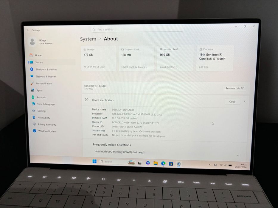 Dell XPS 9320 Intel i7-1360P 16gb RAM