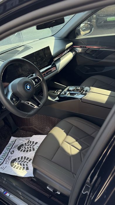 BMW i5 2025 — 4