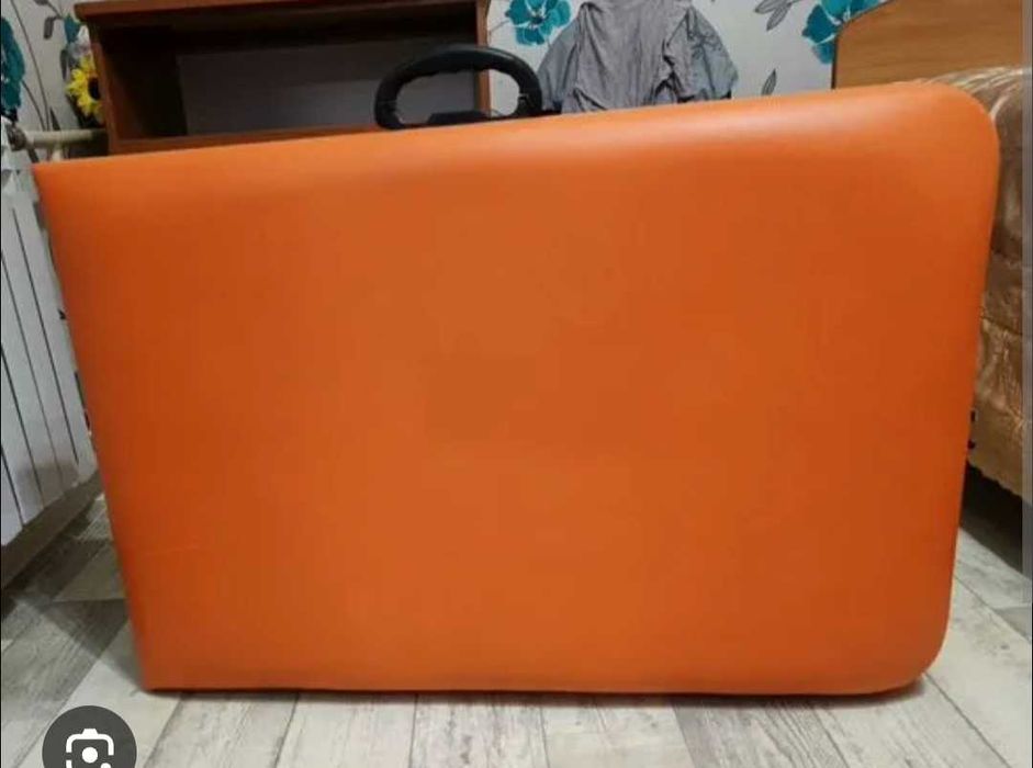 Продам кушетку раскладную
