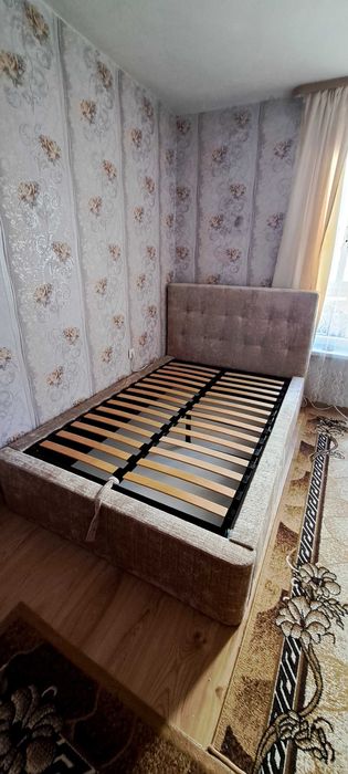 Ново тапицирано легло + матрак TED  140/200 с гаранция.