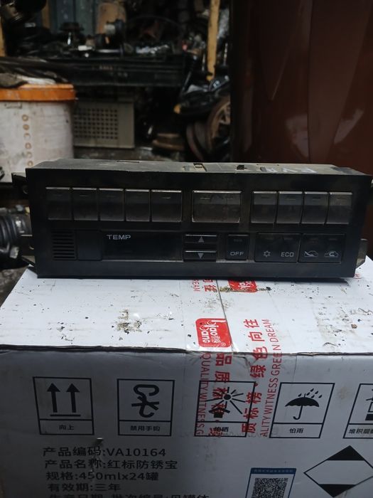 Включатель печки Митсубиси RVR