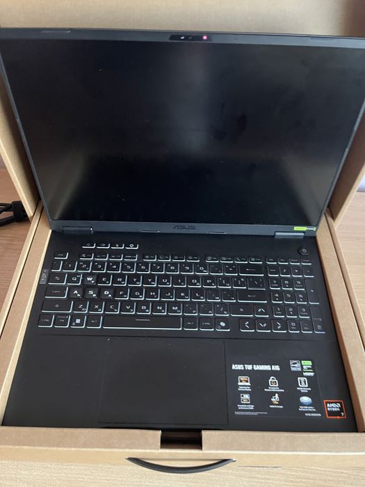 ASUS TUF Gaming A16 (RTX 5060 / Ryzen 7 / 16GB / 165Hz / Windows 11 )