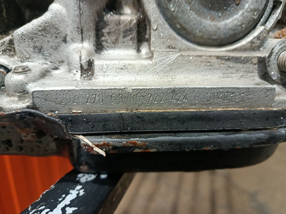 Коробка Мерс 210,140