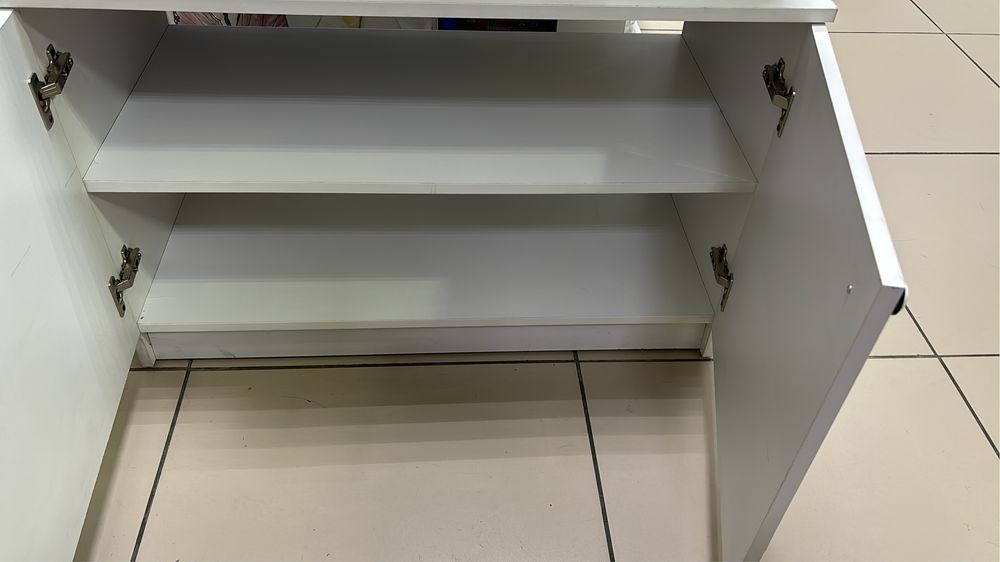 Продам белый комод