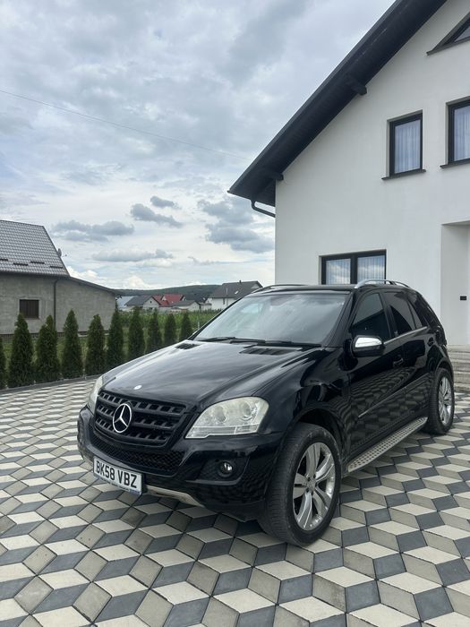 MERCEDES-BENZ ML-Class