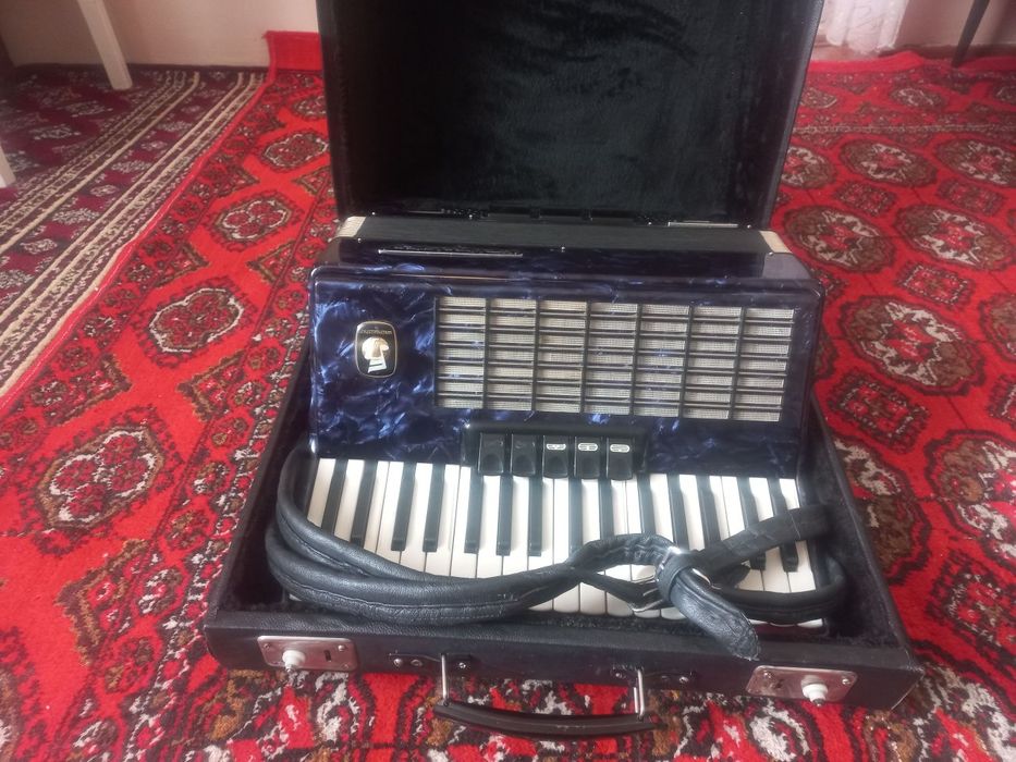 Weltmeister akardion sotiladi