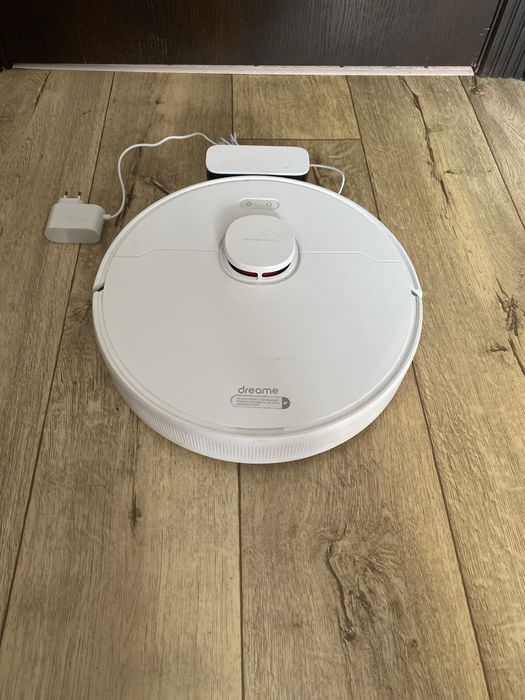 Продам робот пылесос с моющим эффектом