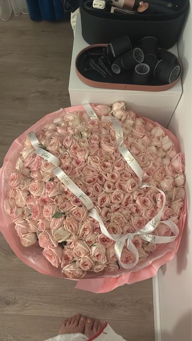 Продается большой букет