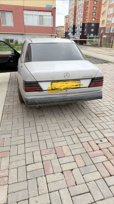 Продам машину мерс в отличном состояний