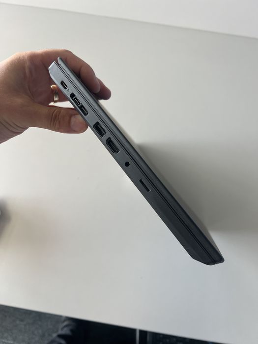 Lenovo ThinkPad T490 i5 8365u 16GB ram 512ssd