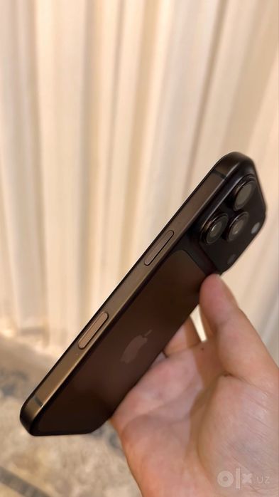 Iphone 17 pro xolati idyall choko rang limeted