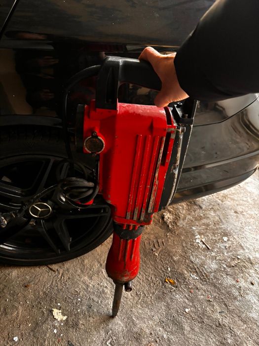 Ciocan demolator einhell