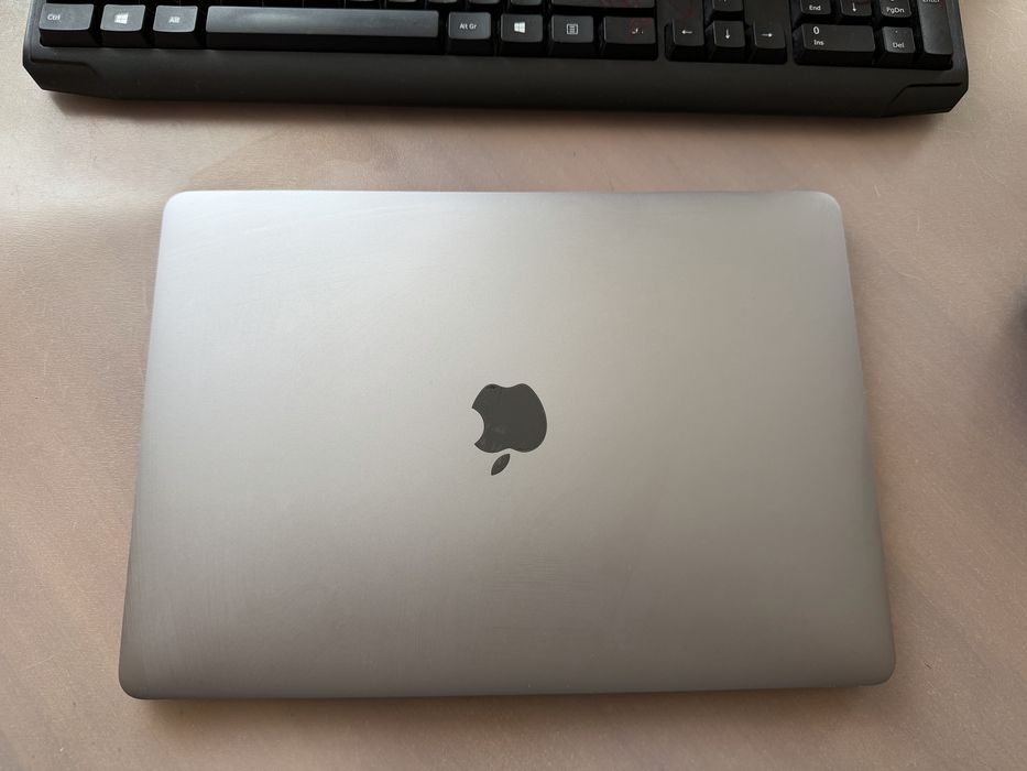 MacBook Pro 2017 13" 512GB SSD Touch Bar 16GB RAM