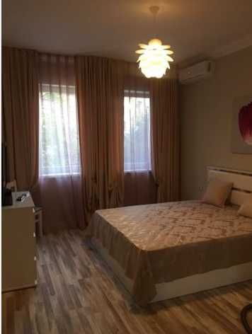 Дава се под наем Тристаен апартамент в Пловдив, Старият град - 87 кв.м за 382.5 € - Снимка #3